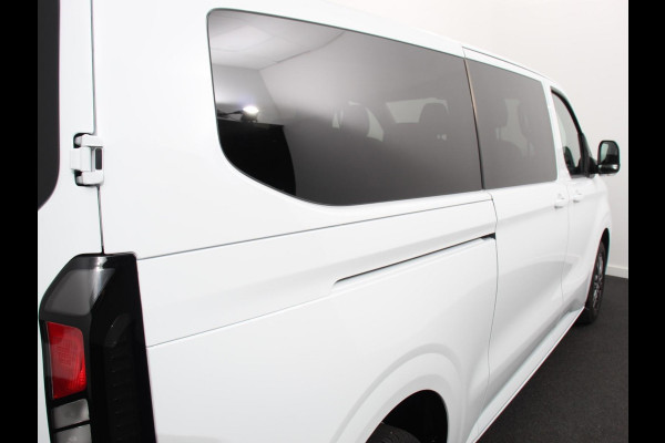 Ford Transit Custom 340 2.5 Automaat PHEV L2H1 Limited 9 PERS Navigatie Apple CarPlay Android Auto Camera Parkeerhulp Adaptive Cruise Control Dodehoekdetectie Stoel- en stuurverwarming Full Led Climate Control Lichtmetalen velgen