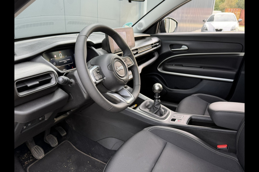 Jeep Avenger 1.2 Altitude | Winterpack | Camera | Apple/Android Carplay | JBL audio | Electrische kofferklep