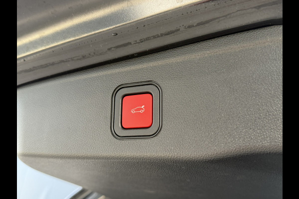 Jeep Avenger 1.2 Altitude | Winterpack | Camera | Apple/Android Carplay | JBL audio | Electrische kofferklep