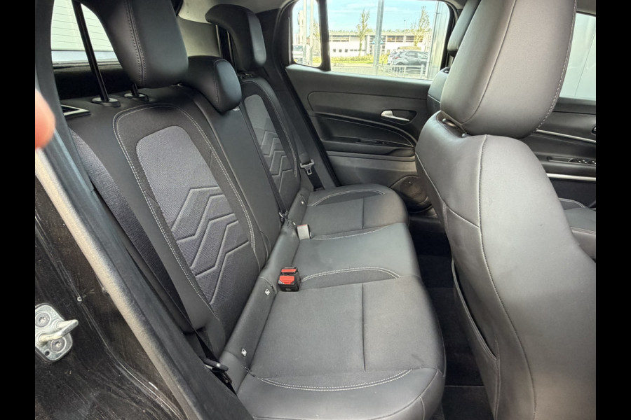 Jeep Avenger 1.2 Altitude | Winterpack | Camera | Apple/Android Carplay | JBL audio | Electrische kofferklep