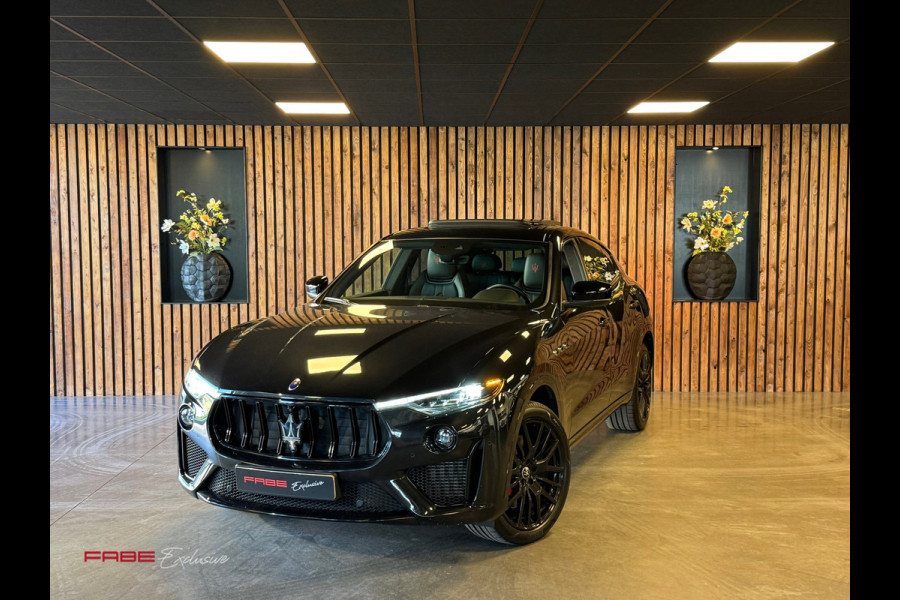 Maserati Levante 3.8 V8 GTS / Softclose / H/K / Carbon / Pano / 360 Camera / Memory / Stuurverwarming / Stoelventilatie