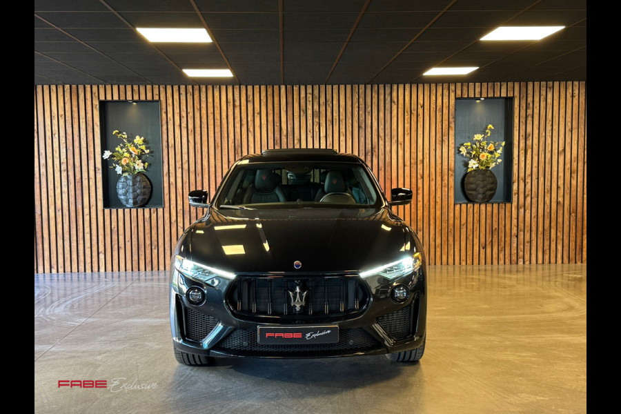 Maserati Levante 3.8 V8 GTS / Softclose / H/K / Carbon / Pano / 360 Camera / Memory / Stuurverwarming / Stoelventilatie
