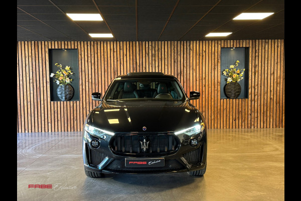 Maserati Levante 3.8 V8 GTS / Softclose / H/K / Carbon / Pano / 360 Camera / Memory / Stuurverwarming / Stoelventilatie