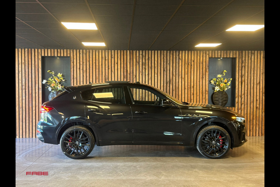 Maserati Levante 3.8 V8 GTS / Softclose / H/K / Carbon / Pano / 360 Camera / Memory / Stuurverwarming / Stoelventilatie