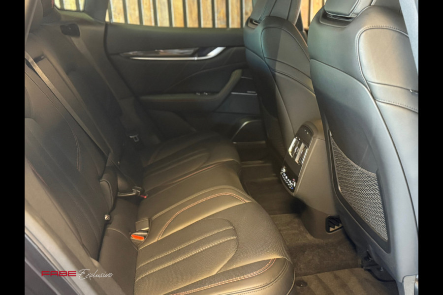 Maserati Levante 3.8 V8 GTS / Softclose / H/K / Carbon / Pano / 360 Camera / Memory / Stuurverwarming / Stoelventilatie