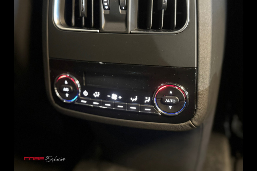 Maserati Levante 3.8 V8 GTS / Softclose / H/K / Carbon / Pano / 360 Camera / Memory / Stuurverwarming / Stoelventilatie