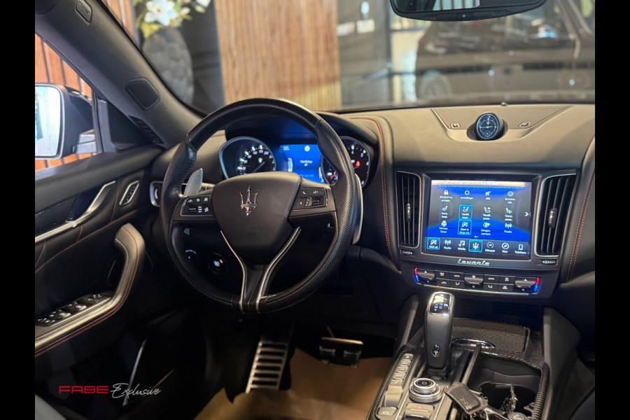 Maserati Levante 3.8 V8 GTS / Softclose / H/K / Carbon / Pano / 360 Camera / Memory / Stuurverwarming / Stoelventilatie