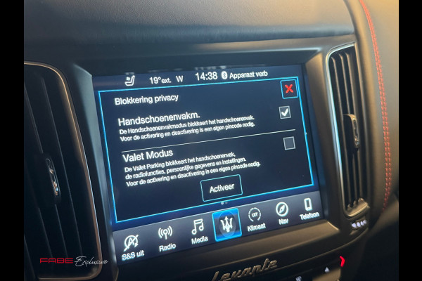 Maserati Levante 3.8 V8 GTS / Softclose / H/K / Carbon / Pano / 360 Camera / Memory / Stuurverwarming / Stoelventilatie