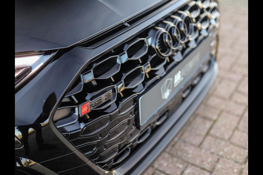 Audi RS 3 Limousine 2.5 TFSI A3 quattro | CT Carbon | RS-Dynamic | Matrix | Keyless | B&O | Leder | Camera