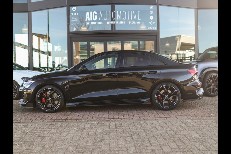 Audi RS 3 Limousine 2.5 TFSI A3 quattro | CT Carbon | RS-Dynamic | Matrix | Keyless | B&O | Leder | Camera
