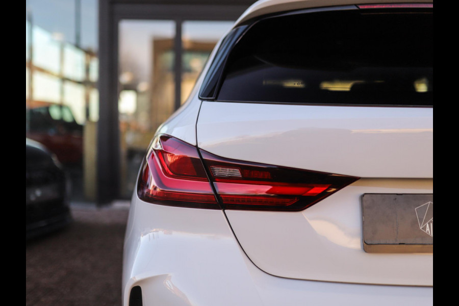 BMW 1-serie 118i High Executive | M-Sport | PDC | LED | Cruise Control
