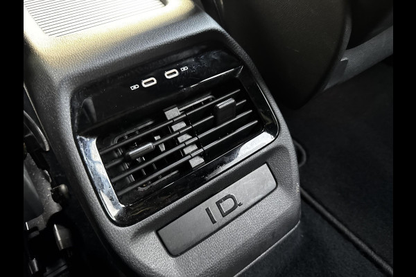 Volkswagen ID.4 Pro 77 kWh | SOH: 93,7% | Comfort Pakket | 2 Tone Exterieur Pakket | Style Pakket | Design Pakket | Matrix IQ. Light |