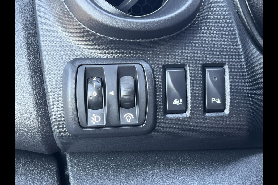 Renault Trafic L2H1*CARPLAY*FULL-LED*3-PERS*HAAK*CRUISE*A/C*NAVI*