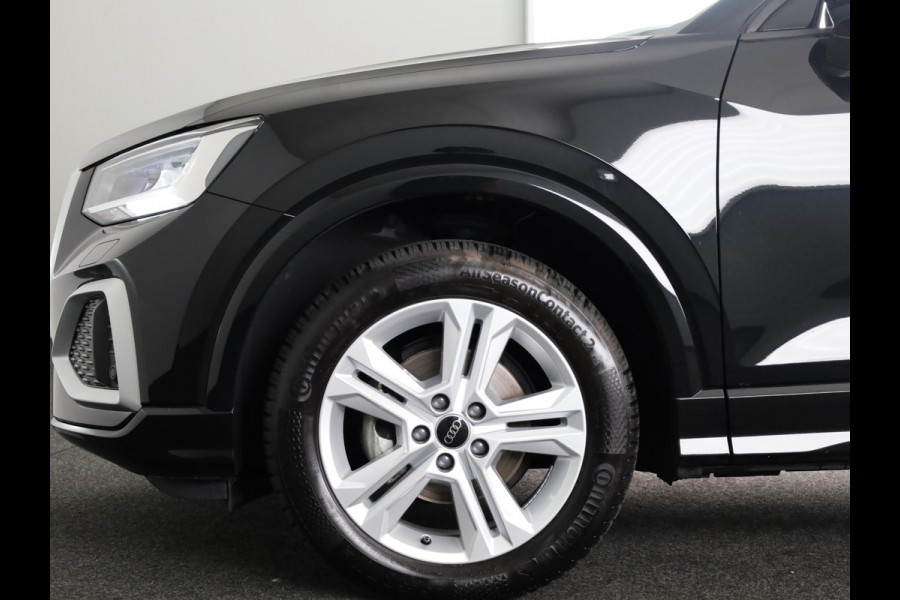 Audi Q2 35 TFSI Advanced edition 150pk | Adaptieve cruise controle | Parkeercamera | 17 inch  Lichtmetalen velgen | Verlengde garantie