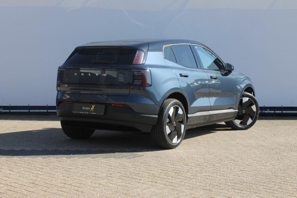 Volvo EX30 P5 Long Range Plus Europa 69 kWh Google infotainment / Getint glas vanaf de B-stijl / Stoelverwarming / Stuurwielverwarming / 19" lichtmetalen velgen