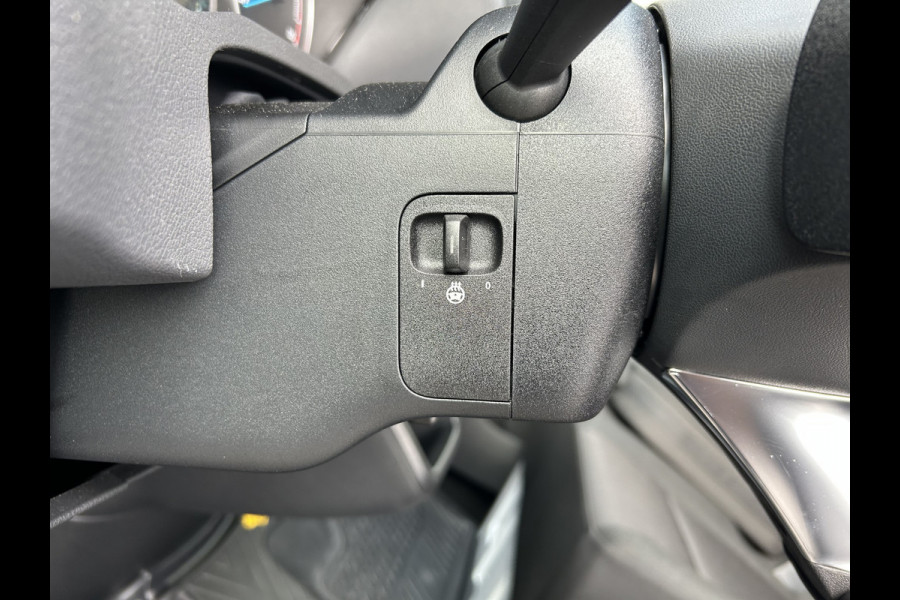 Mercedes-Benz eSprinter 320 L2 H2 Pro 81kWh / Snel laden 115Kw / Trekhaak / Parkeersensoren / MBUX / Navigatie / Camera / Cruise control / Airco / 270 G