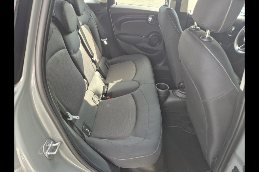 MINI One 1.5 5-deurs, NAP, 17 inch, PDC, Climate Control