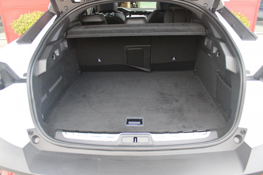 Peugeot 408 1.6 HYbrid 225PK GT ACTIERADIUS ELEK. WLTP 81-85KM | PANORAMA SCHUIF/KANTEL DAK | ELEKTRISCH VERSTELBARE VOORSTOELEN MET MASAGE FUNCTIE | VOORSTOELEN VERWARMBAAR | STUUR VERWARMING | SFEER VERLICHTING | 20" LICHTMETALEN VELGEN | ELEKTRISCH BEDIENBARE ACHTERKLEP | LED MATRIX KOPLAMPEN | 360° CAMERA | PARKEERSENSOREN VOOR + ACHTER | DRAADLOZE TELEFOONLADER | DRAADLOZE APPLE CARPLAY/ANDROID AUTO | NAVIGATIE | DODEHOEK DETECTIE | ADAPTIVE CRUISE CONTROL |