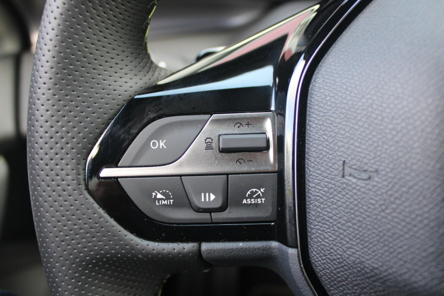 Peugeot 408 1.6 HYbrid 225PK GT ACTIERADIUS ELEK. WLTP 81-85KM | PANORAMA SCHUIF/KANTEL DAK | ELEKTRISCH VERSTELBARE VOORSTOELEN MET MASAGE FUNCTIE | VOORSTOELEN VERWARMBAAR | STUUR VERWARMING | SFEER VERLICHTING | 20" LICHTMETALEN VELGEN | ELEKTRISCH BEDIENBARE ACHTERKLEP | LED MATRIX KOPLAMPEN | 360° CAMERA | PARKEERSENSOREN VOOR + ACHTER | DRAADLOZE TELEFOONLADER | DRAADLOZE APPLE CARPLAY/ANDROID AUTO | NAVIGATIE | DODEHOEK DETECTIE | ADAPTIVE CRUISE CONTROL |