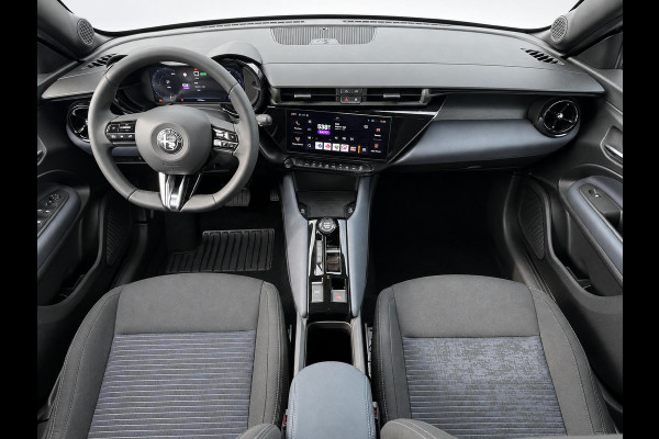 Alfa Romeo junior Elettrica 54 kWh | 1 fase | Accu 98% | 18 inch | Prijs is rijklaar