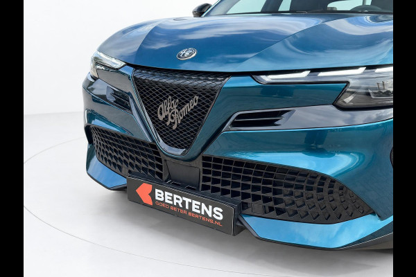 Alfa Romeo junior Elettrica 54 kWh | 1 fase | Accu 98% | 18 inch | Prijs is rijklaar