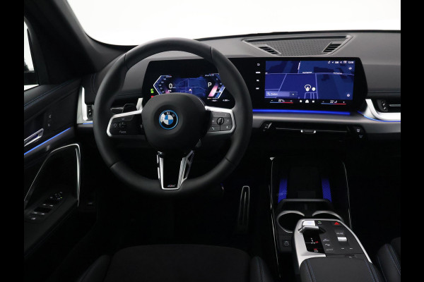 BMW iX1 eDrive20 67 kWh M SPORT EDITION *NIEUW* + TREKHAAK WEGKL. | ADAPTIVE CRUISE | 19 INCH | PREMIUM PACK