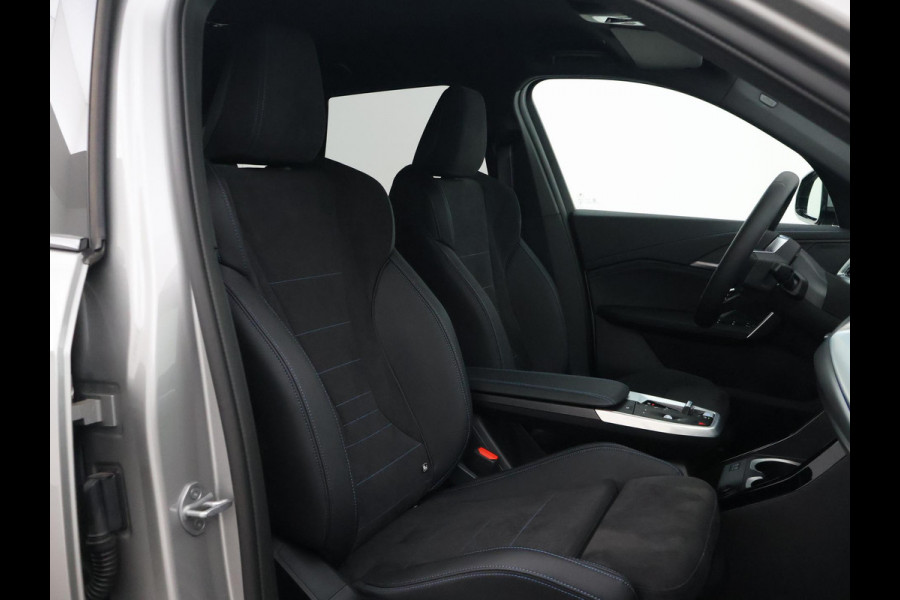 BMW iX1 eDrive20 67 kWh M SPORT EDITION *NIEUW* + TREKHAAK WEGKL. | ADAPTIVE CRUISE | 19 INCH | PREMIUM PACK