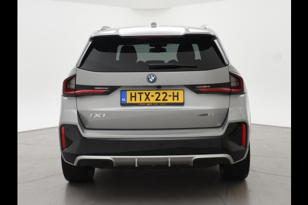 BMW iX1 eDrive20 67 kWh M SPORT EDITION *NIEUW* + TREKHAAK WEGKL. | ADAPTIVE CRUISE | 19 INCH | PREMIUM PACK