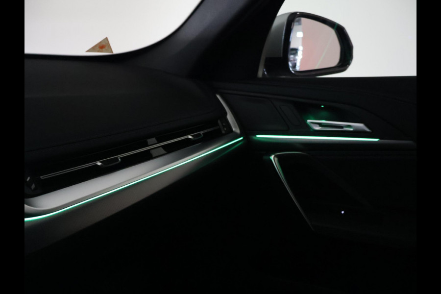 BMW iX1 eDrive20 67 kWh M SPORT EDITION *NIEUW* + TREKHAAK WEGKL. | ADAPTIVE CRUISE | 19 INCH | PREMIUM PACK