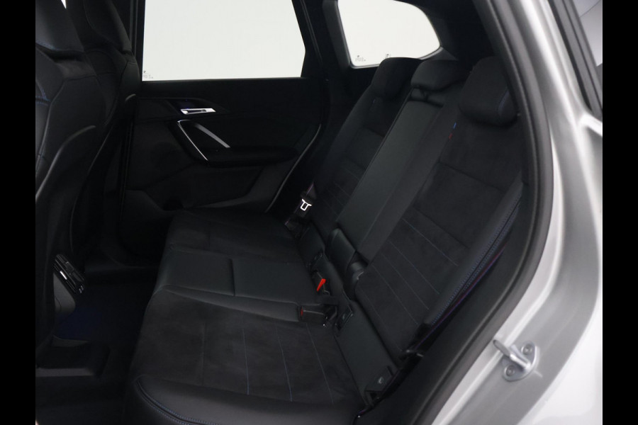 BMW iX1 eDrive20 67 kWh M SPORT EDITION *NIEUW* + TREKHAAK WEGKL. | ADAPTIVE CRUISE | 19 INCH | PREMIUM PACK