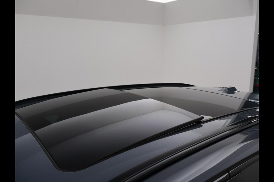 BMW iX1 eDrive20 67 kWh M SPORT EDITION *NIEUW* + PANORAMA | TREKHAAK | CAMERA | ADAPTIVE CRUISE | 19 INCH