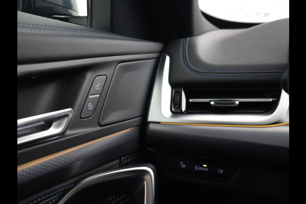 BMW iX1 eDrive20 67 kWh M SPORT EDITION *NIEUW* + PANORAMA | TREKHAAK | CAMERA | ADAPTIVE CRUISE | 19 INCH