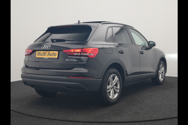 Audi Q3 45 TFSI e Advanced edition PHEV 245pk Dealer O.H | Panodak | 360 Camera | Blis | Voorstoelen Verwarmd | Sfeerverlichting | Cruise Control | DAB | Navigatie | Virtual | 17"L.M | Plug In Hybrid