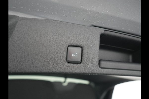 Ford Kuga 2.5 PHEV Vignale 225pk Dealer O.H. | Trekhaak Afn. | Adaptive Cruise | 360 Camera | Bang & Olufsen | Lederen Sportstoelen Memory & Verwarmd | Stuur Verwarmd | Apple Carplay | Keyless | BLIS | Navigatie | DAB | Plug In Hybrid |