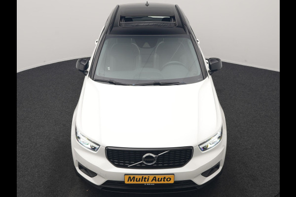 Volvo XC40 T5 Recharge R-Design PHEV 262pk | Panodak | Adaptive Cruise | Camera | Alcantara Sportstoelen Memory & Verwarmd | Stuur Verwarmd | Keyless | BLIS | Apple Carplay | Navigatie | DAB | 20"L.M | Plug in Hybrid |