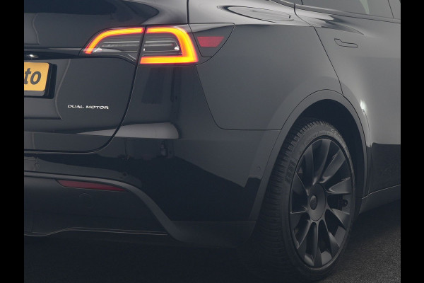 Tesla Model Y Dual Motor Long Range AWD 441 pk | Trekhaak Afn. | Full Self-Driving Capability | Panodak | Adaptive Cruise | 360 Camera | Lederen Sportstoelen Memory & Verwarmd | Navigatie |