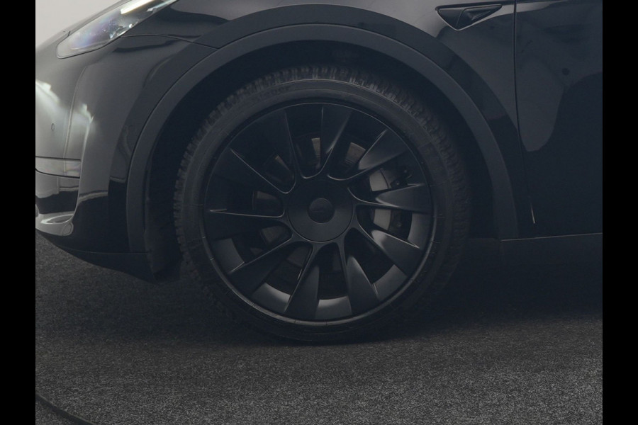 Tesla Model Y Dual Motor Long Range AWD 441 pk | Trekhaak Afn. | Full Self-Driving Capability | Panodak | Adaptive Cruise | 360 Camera | Lederen Sportstoelen Memory & Verwarmd | Navigatie |