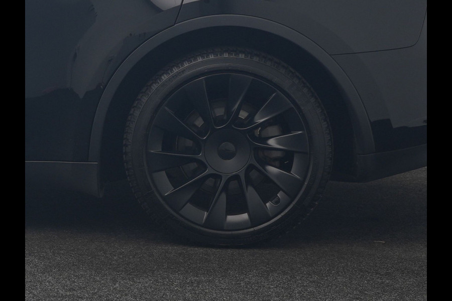 Tesla Model Y Dual Motor Long Range AWD 441 pk | Trekhaak Afn. | Full Self-Driving Capability | Panodak | Adaptive Cruise | 360 Camera | Lederen Sportstoelen Memory & Verwarmd | Navigatie |
