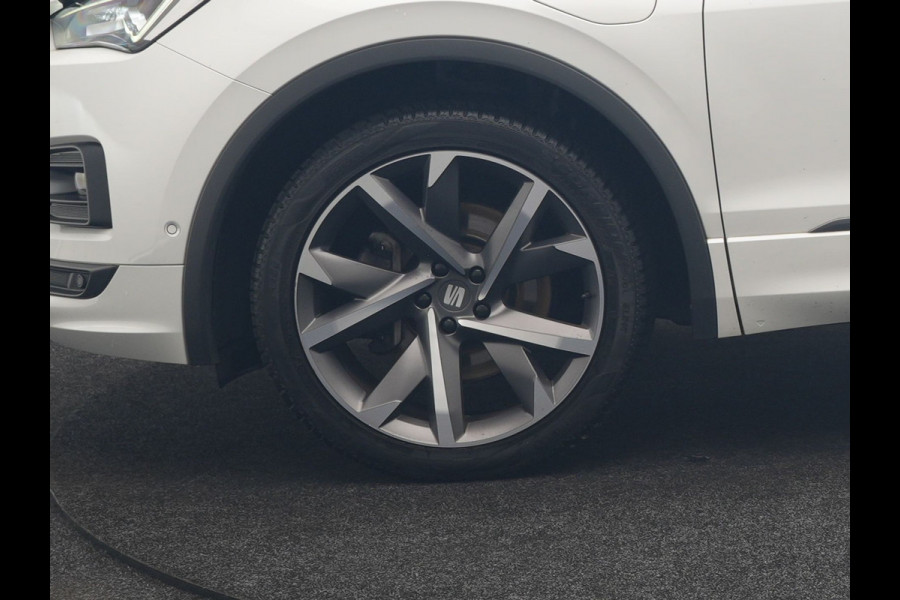 Seat Tarraco 1.4 TSI e-Hybrid PHEV FR Business Intense 245pk Dealer O.H | Trekhaak Af Fabriek | Panodak | Adaptive Cruise | 360 Camera | Sportstoelen Memory & Verwarmd | Keyless | Blis | Stuur Verwarmd | Apple Carplay | Sfeerverlichting | Navigatie | DAB | 20"L.M | Plug In Hybrid