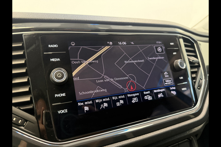 Volkswagen T-Roc 1.5 TSI Sport ACC Panoramadak PDC Automaat
