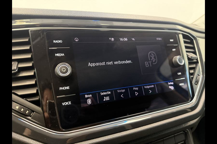 Volkswagen T-Roc 1.5 TSI Sport ACC Panoramadak PDC Automaat