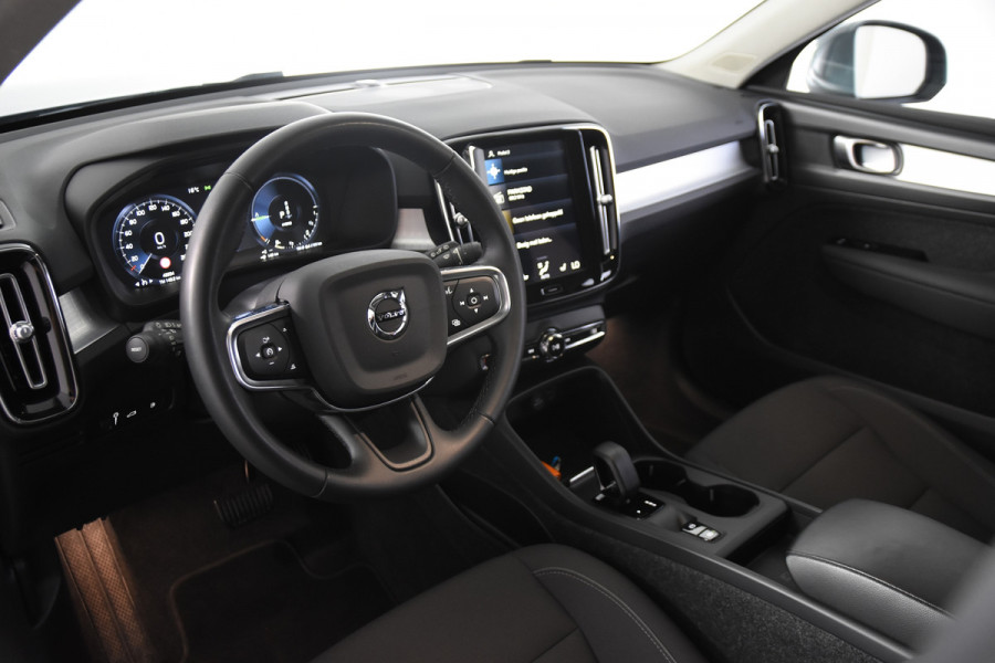 Volvo XC40 1.5 T4 Inscription *1ste Eigenaar*Navigatie*Stoelverwarming*Camera*