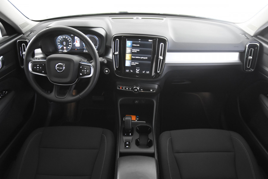 Volvo XC40 1.5 T4 Inscription *1ste Eigenaar*Navigatie*Stoelverwarming*Camera*