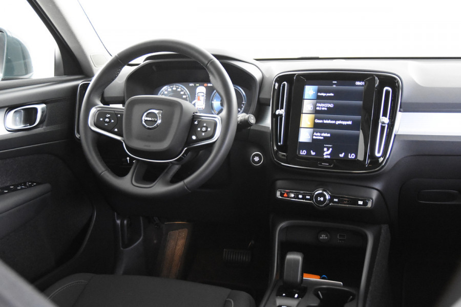 Volvo XC40 1.5 T4 Inscription *1ste Eigenaar*Navigatie*Stoelverwarming*Camera*