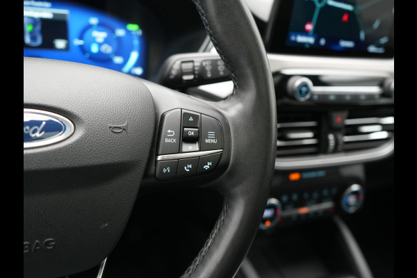 Ford Kuga 2.5 PHEV Titanium 225pk Dealer O.H. | Trekhaak Afn. | Panodak | Camera | Stoelen & Stuur Verwarmd | Apple Carplay | Keyless | Virtual | Cruise Control | Navigatie | DAB | Plug In Hybrid |