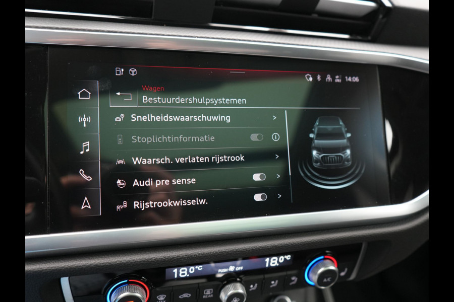 Audi Q3 45 TFSI e Advanced edition PHEV 245pk Dealer O.H | Panodak | 360 Camera | Blis | Voorstoelen Verwarmd | Sfeerverlichting | Cruise Control | DAB | Navigatie | Virtual | 17"L.M | Plug In Hybrid