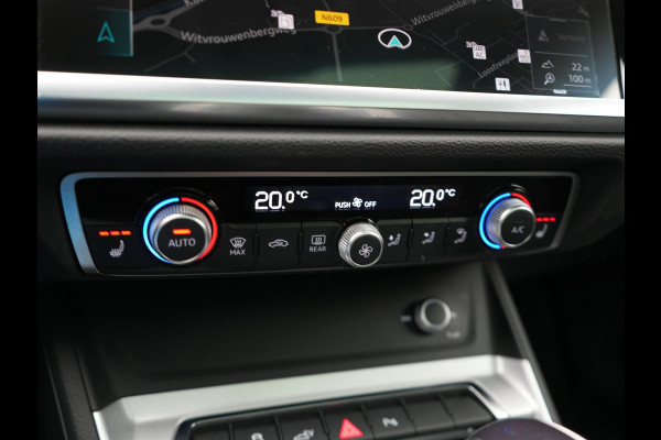 Audi Q3 45 TFSI e Advanced edition PHEV 245pk Dealer O.H | Panodak | 360 Camera | Blis | Voorstoelen Verwarmd | Sfeerverlichting | Cruise Control | DAB | Navigatie | Virtual | 17"L.M | Plug In Hybrid