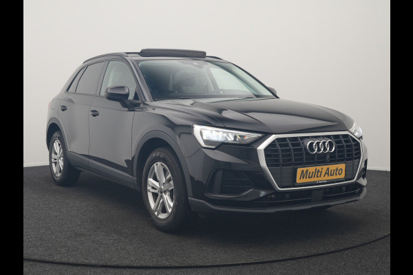 Audi Q3 45 TFSI e Advanced edition PHEV 245pk Dealer O.H | Panodak | 360 Camera | Blis | Voorstoelen Verwarmd | Sfeerverlichting | Cruise Control | DAB | Navigatie | Virtual | 17"L.M | Plug In Hybrid