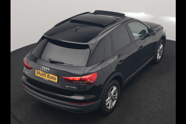 Audi Q3 45 TFSI e Advanced edition PHEV 245pk Dealer O.H | Panodak | 360 Camera | Blis | Voorstoelen Verwarmd | Sfeerverlichting | Cruise Control | DAB | Navigatie | Virtual | 17"L.M | Plug In Hybrid