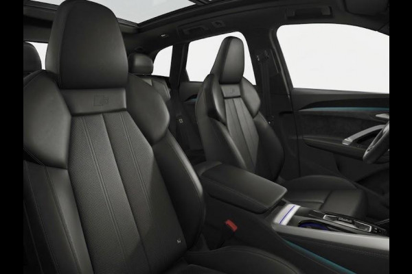 Audi Q5 S edition Competition e-hybrid 367 PK | Panorama-glasdak | MMI experience plus met B&O | Trekhaak, elektr. wegklapbaar | MMI bijrijdersdisplay |